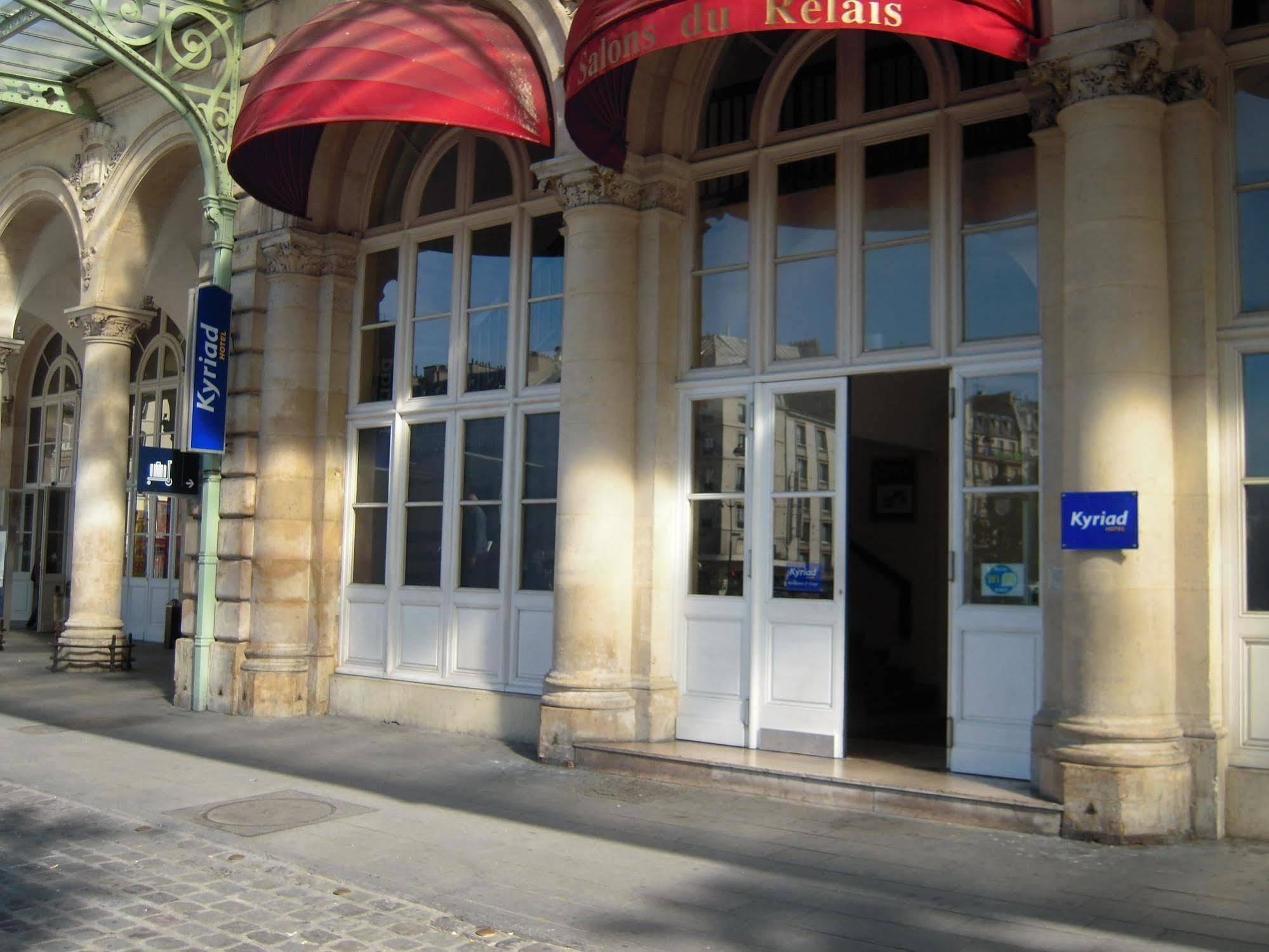 Kyriad Paris 10 - Gare De L'Est Εξωτερικό φωτογραφία